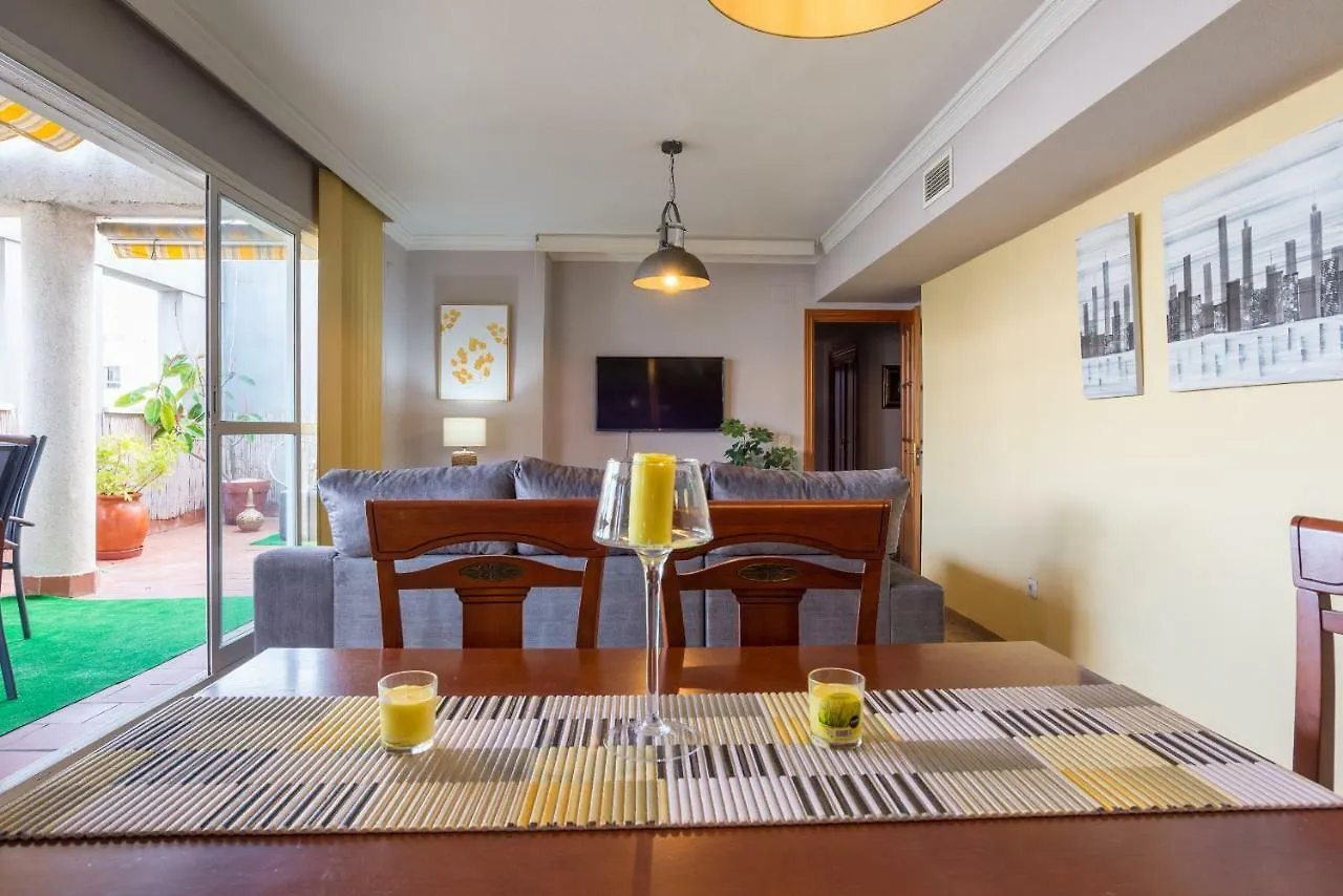 Lujoso Atico Playa-Parking Gratis Apartment Malaga