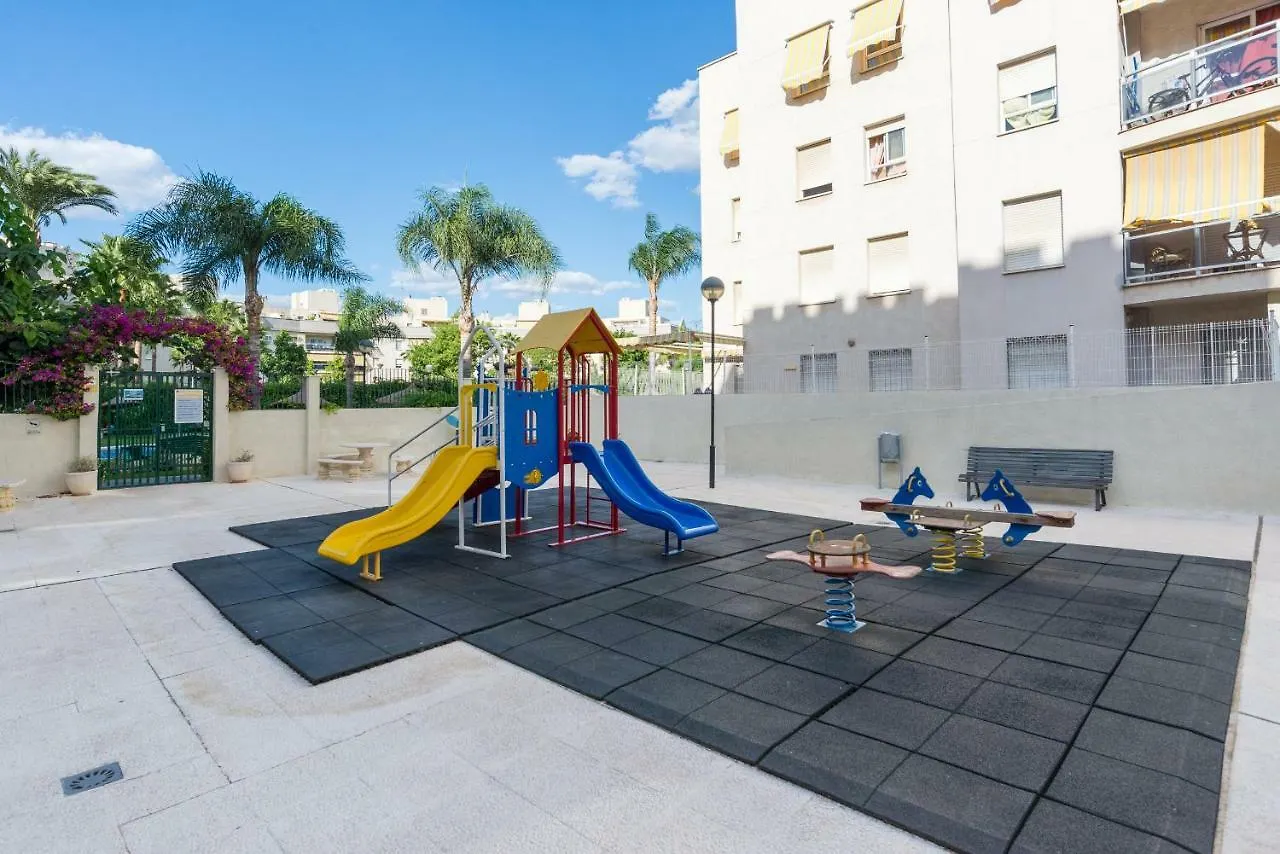 Lujoso Atico Playa-Parking Gratis Apartment Malaga