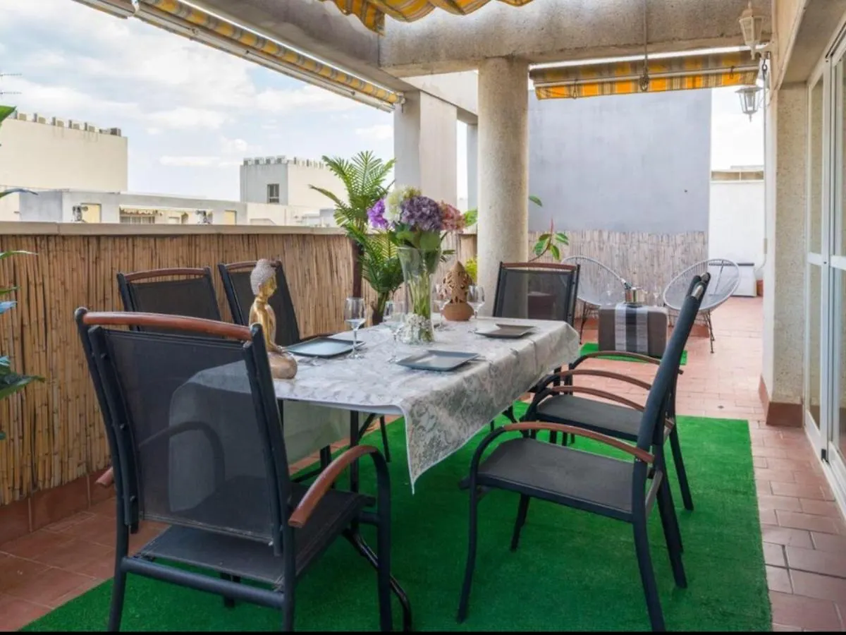 Lujoso Atico Playa-Parking Gratis Apartment Malaga Spain