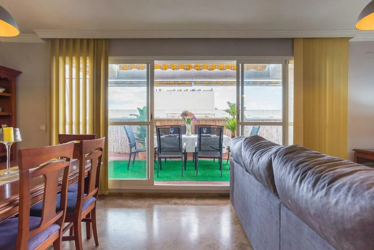 Lujoso Atico Playa-Parking Gratis Apartment Malaga